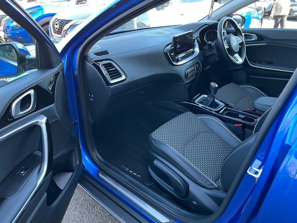 Kia Xceed 1.5 T-gdi 3 Euro 6 Ss AK24YBL Blue #2