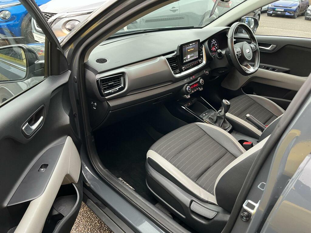 Kia Stonic 1.0 T-gdi Mhev Connect Euro 6 Ss AJ21BXC Grey #2