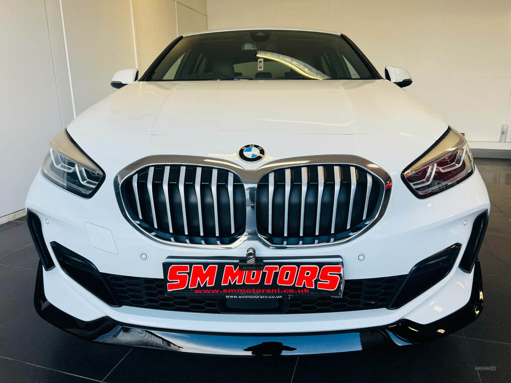 BMW 1 Series 120D Xdrive M Sport Step XUI8162 White #4
