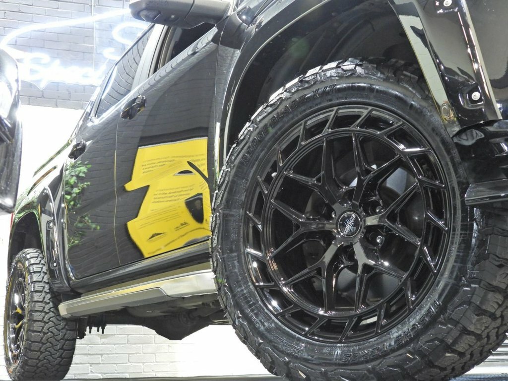Volkswagen Amarok 2L Style SL74HZT Black #5
