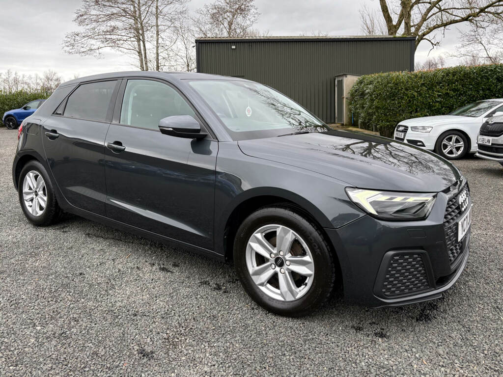 Audi A1 25 Tfsi Technik YC71JNV Grey #2