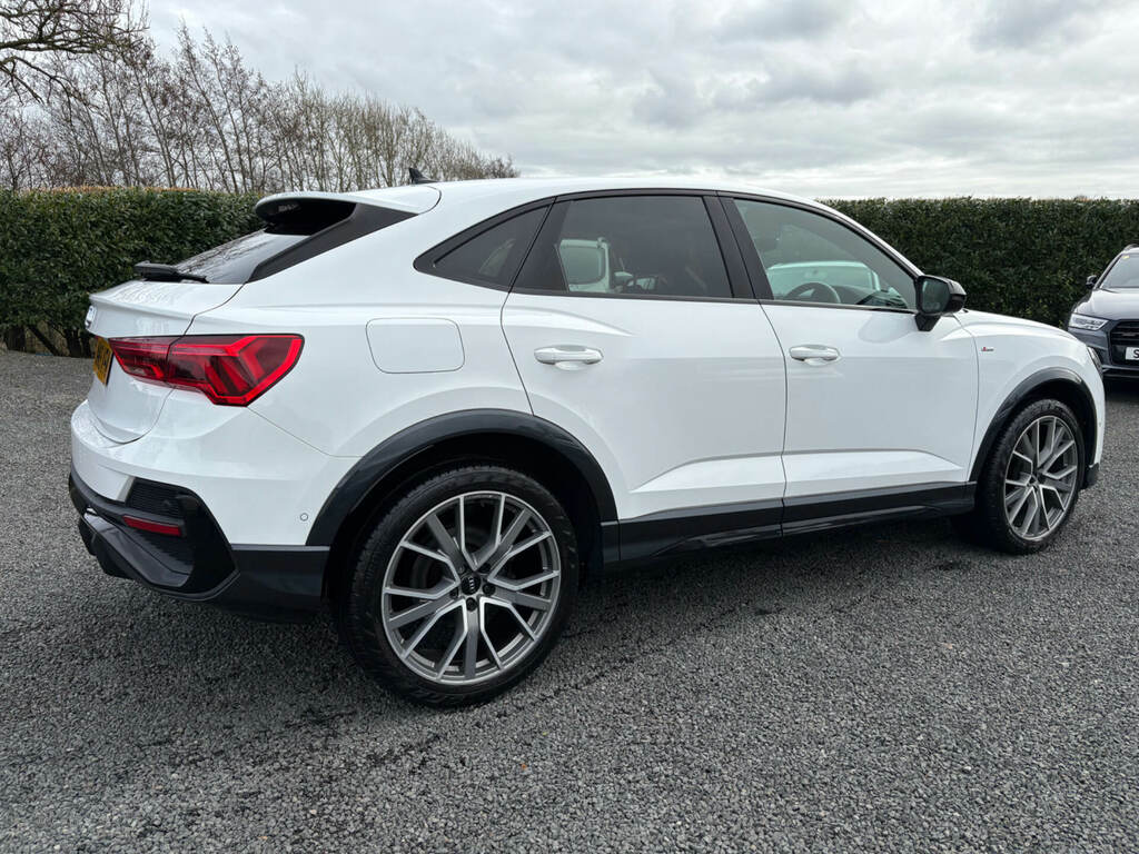 Audi Q3 35 Tdi Vorsprung WN69VFW White #4