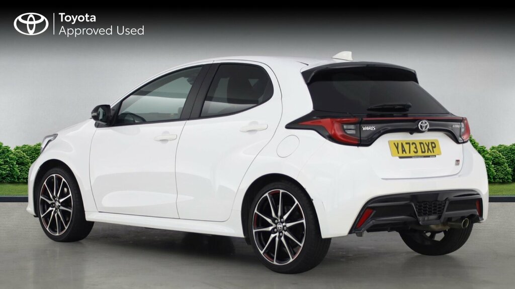Toyota Yaris 1.5 Vvt-h Gr Sport E-cvt Euro 6 Ss YA73DXP White #4