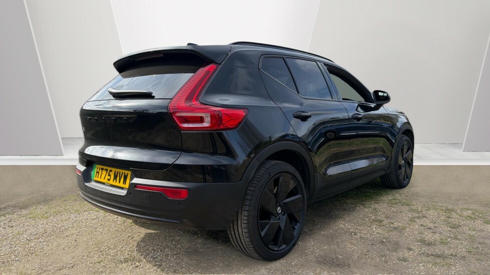 Volvo EX40 Black Edition Plus, Single Motor Extended Range, E HT75MVW Black #2