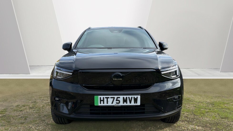 Volvo EX40 Black Edition Plus, Single Motor Extended Range, E HT75MVW Black #4