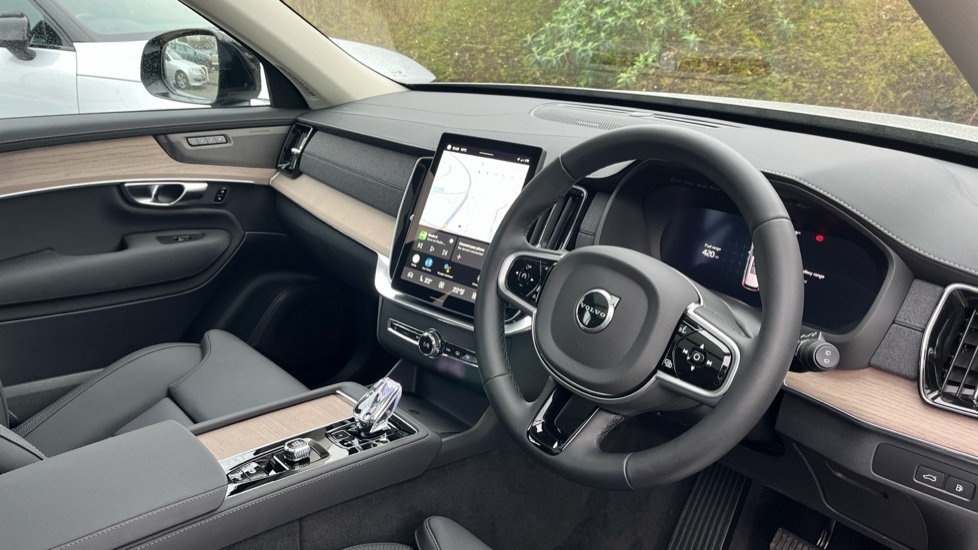 Volvo XC90 Plus, T8 Awd Plug-in Hybrid, Dark HK75ZMX Silver #4