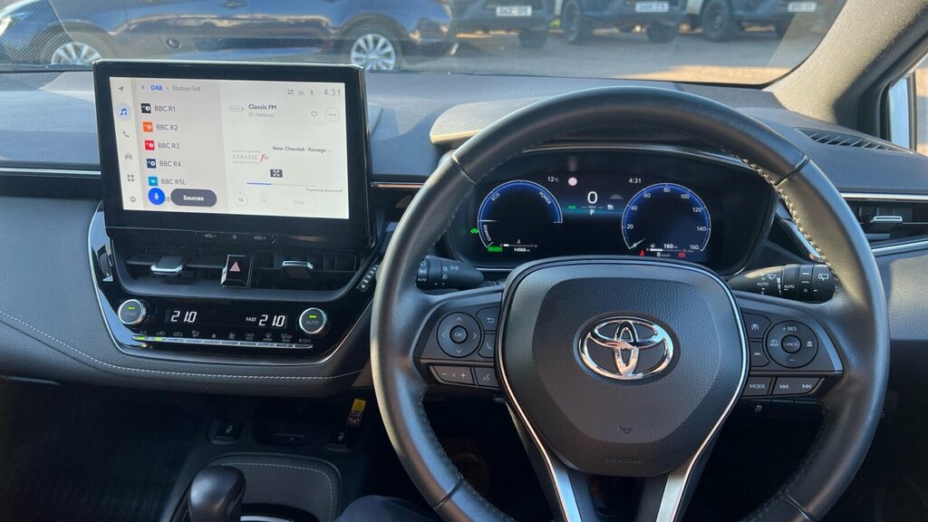 Toyota Corolla 1.8 Vvt-h Design Cvt Euro 6 Ss EK73UYY White #6