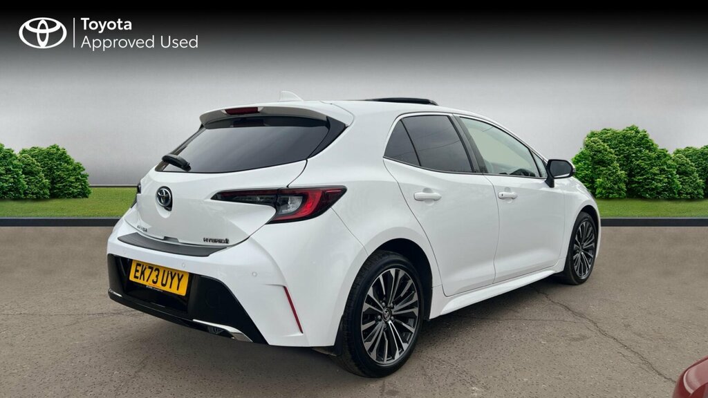 Toyota Corolla 1.8 Vvt-h Design Cvt Euro 6 Ss EK73UYY White #2