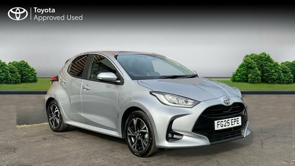 Toyota Yaris 1.5 Vvt-h Design E-cvt Euro 6 Ss Silver