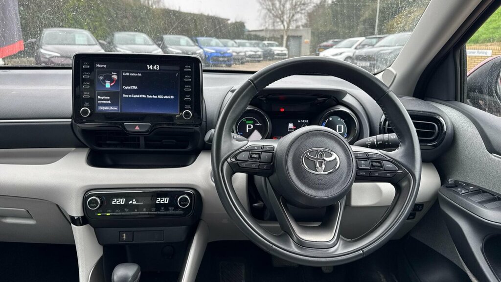 Toyota Yaris 1.5 Vvt-h Excel Hatchback Hybrid E-cvt WJ21PZM Red #5