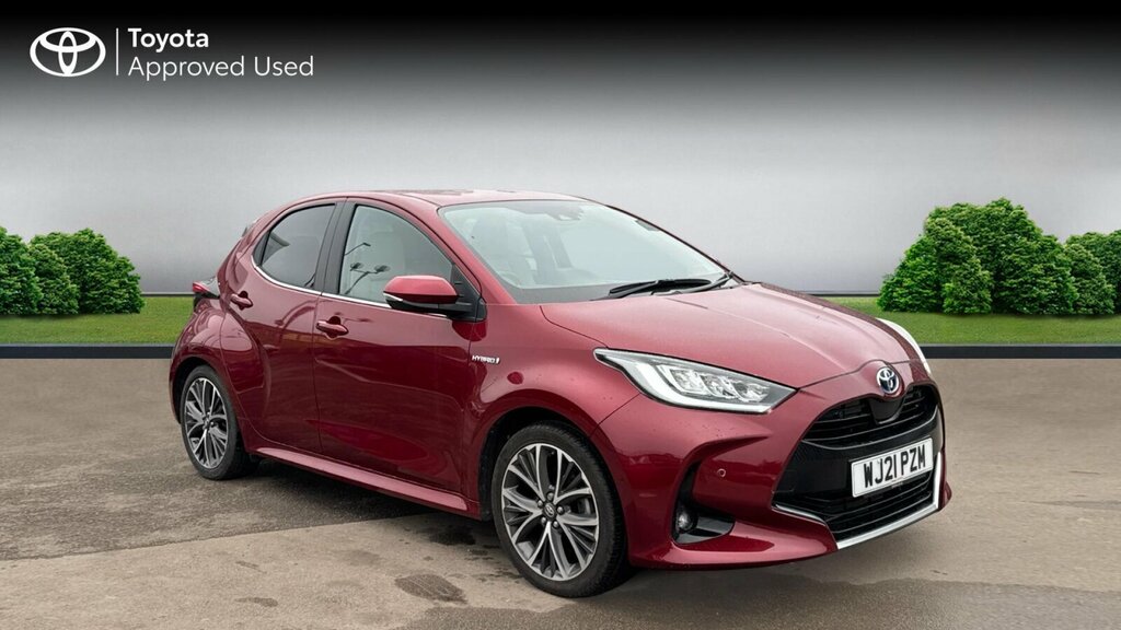 Toyota Yaris 1.5 Vvt-h Excel Hatchback Hybrid E-cvt Red