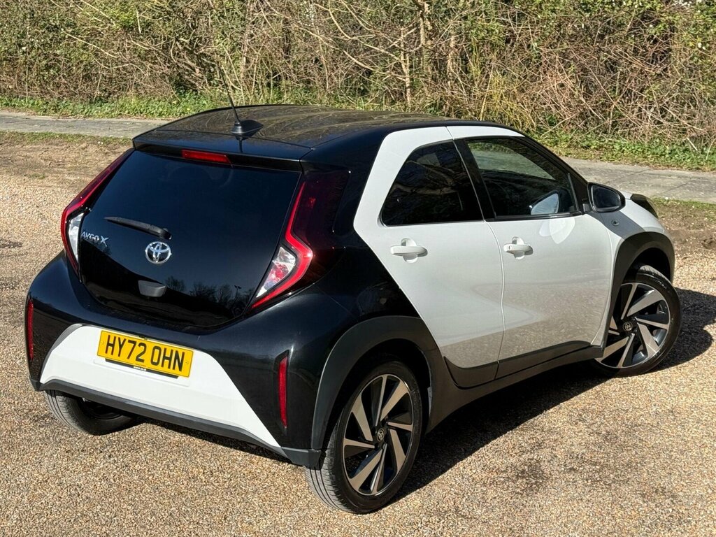 Toyota Aygo X 1.0 Vvt-i Edge Hatchback X-shift Euro 6 HY72OHN White #5
