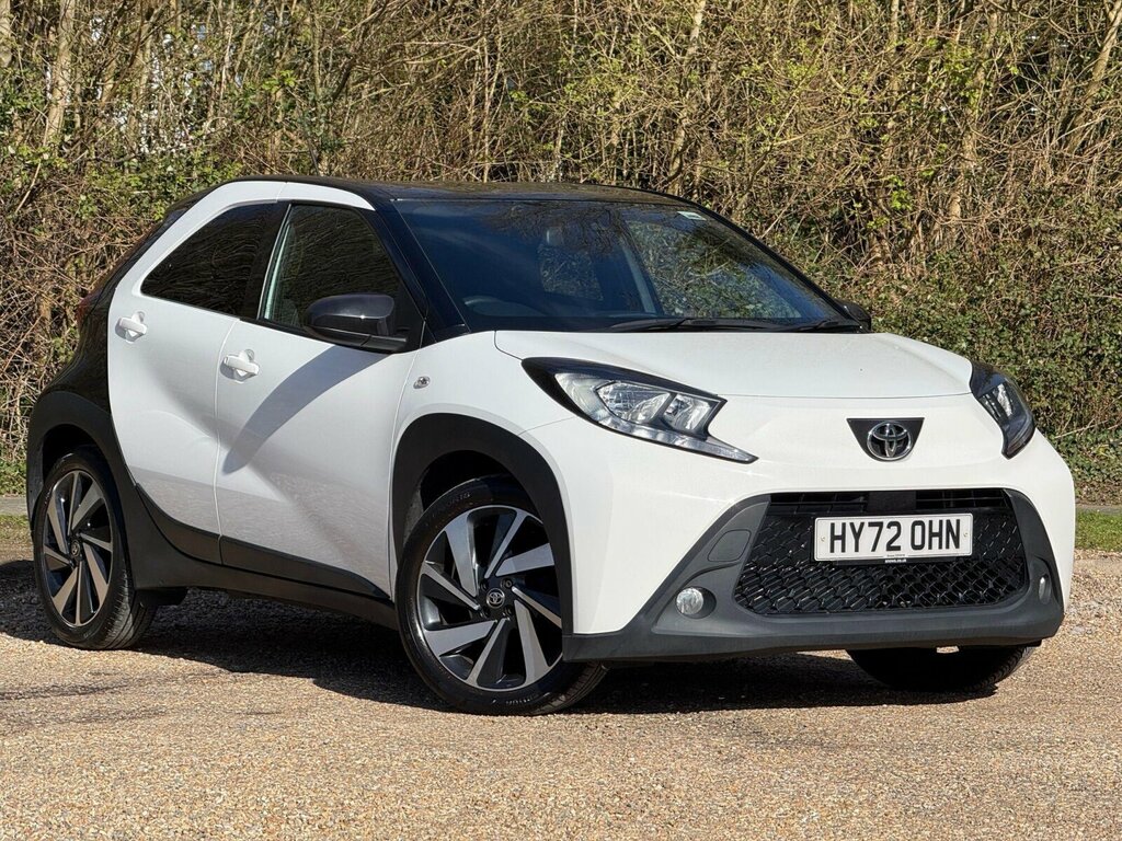 Toyota Aygo X 1.0 Vvt-i Edge Hatchback X-shift Euro 6 HY72OHN White #2