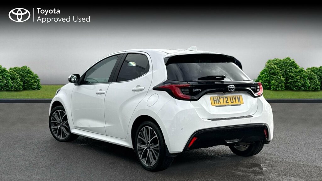 Toyota Yaris 1.5 Vvt-h Excel E-cvt Euro 6 Ss HK72UYW White #4