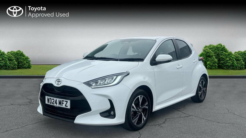 Toyota Yaris 1.5 Vvt-h Design E-cvt Euro 6 Ss WD24MFZ White #3