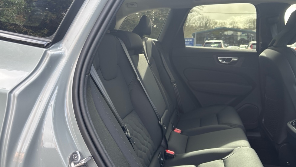 Volvo XC60 Plus, B5 Awd Mild Hybrid, Dark HV26CHH Grey #6