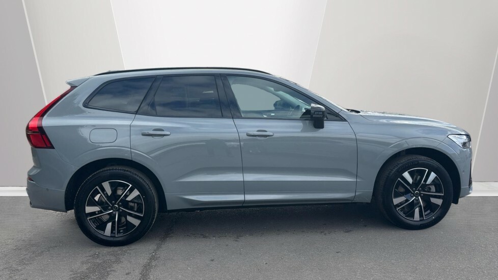 Volvo XC60 Plus, B5 Awd Mild Hybrid, Dark HV26CHH Grey #3