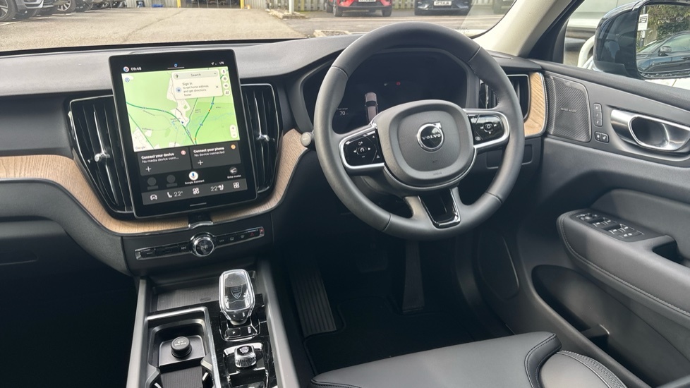 Volvo XC60 Plus, B5 Awd Mild Hybrid, Dark HV26CHH Grey #4