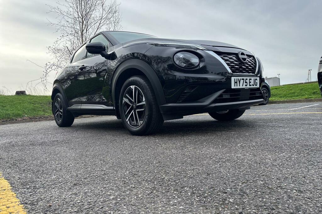Nissan Juke 1.6 N-connecta Euro 6 HY75EJG Black #5