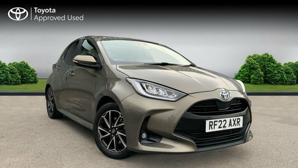 Toyota Yaris 1.5 Vvt-h Design E-cvt Euro 6 Ss Brown