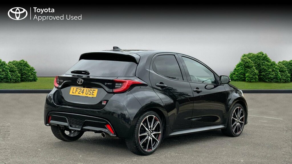 Toyota Yaris 1.5 Vvt-h Gr Sport Hatchback Hybrid E-c LF24USE Black #2