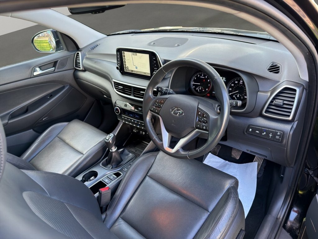Hyundai Tucson 1.6L Premium Black #3