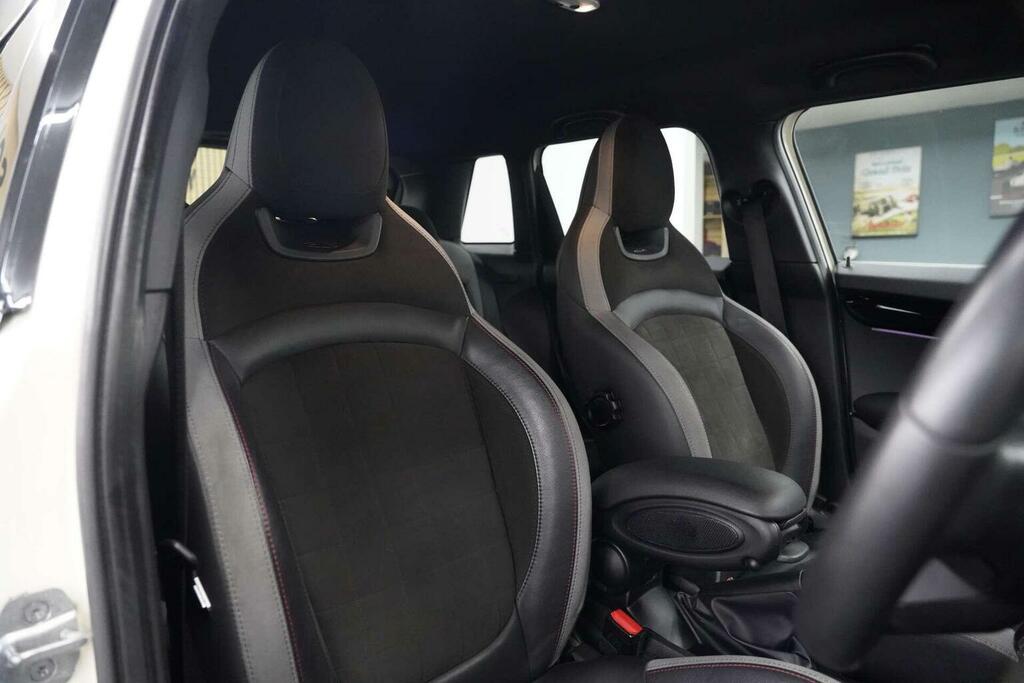 Mini Hatch Hatchback 1.5 Cooper Sport Steptronic Euro 6 Ss YF22XMB White #2