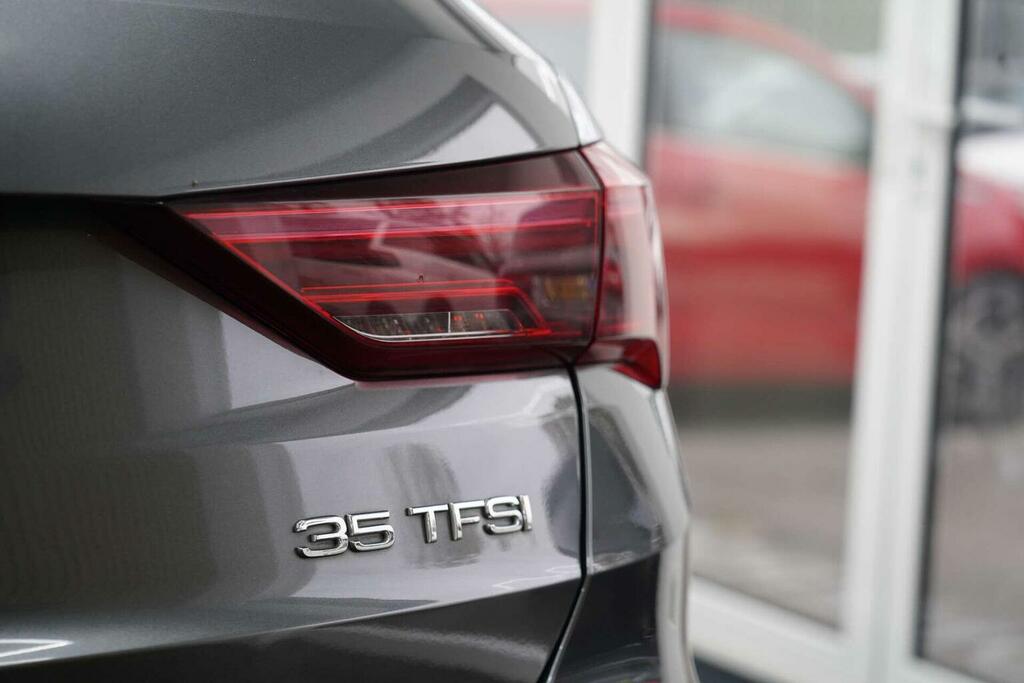 Audi Q3 Suv 1.5 Tfsi Cod 35 Black Edition Euro 6 Ss S30XAM Grey #6