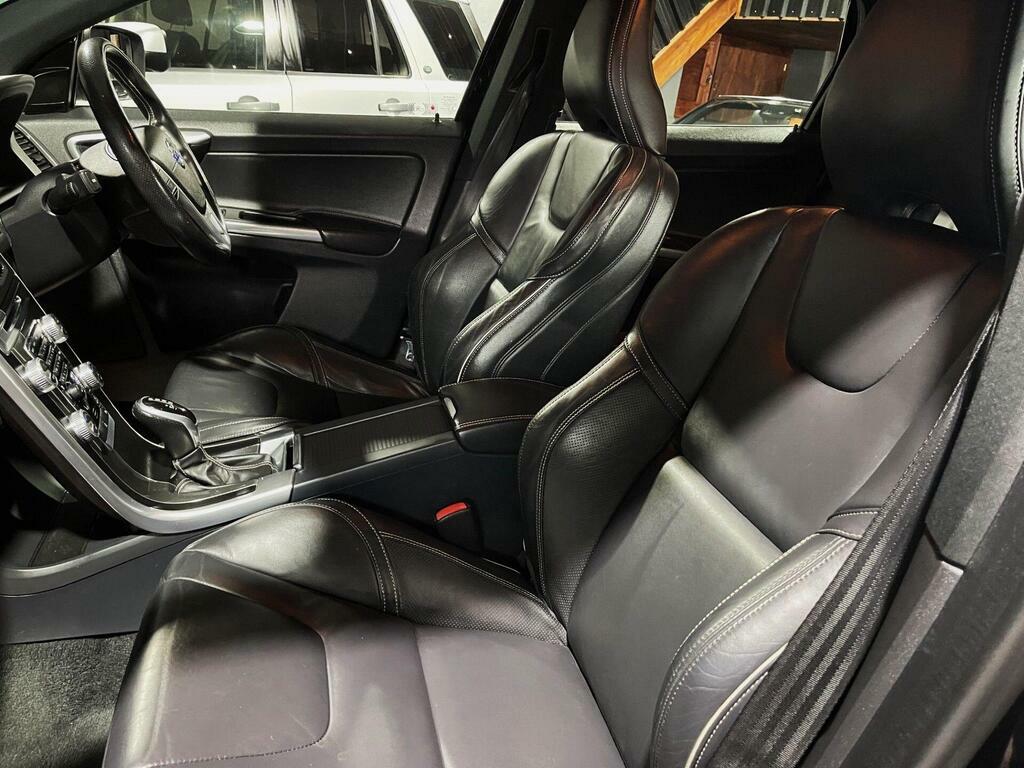 Volvo XC60 2.4 D5 R-design Lux Nav Awd Euro 6 S S Black #2