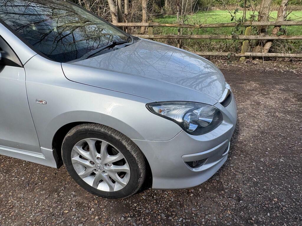 Hyundai I30 1.4 Comfort Euro 5 Silver #6