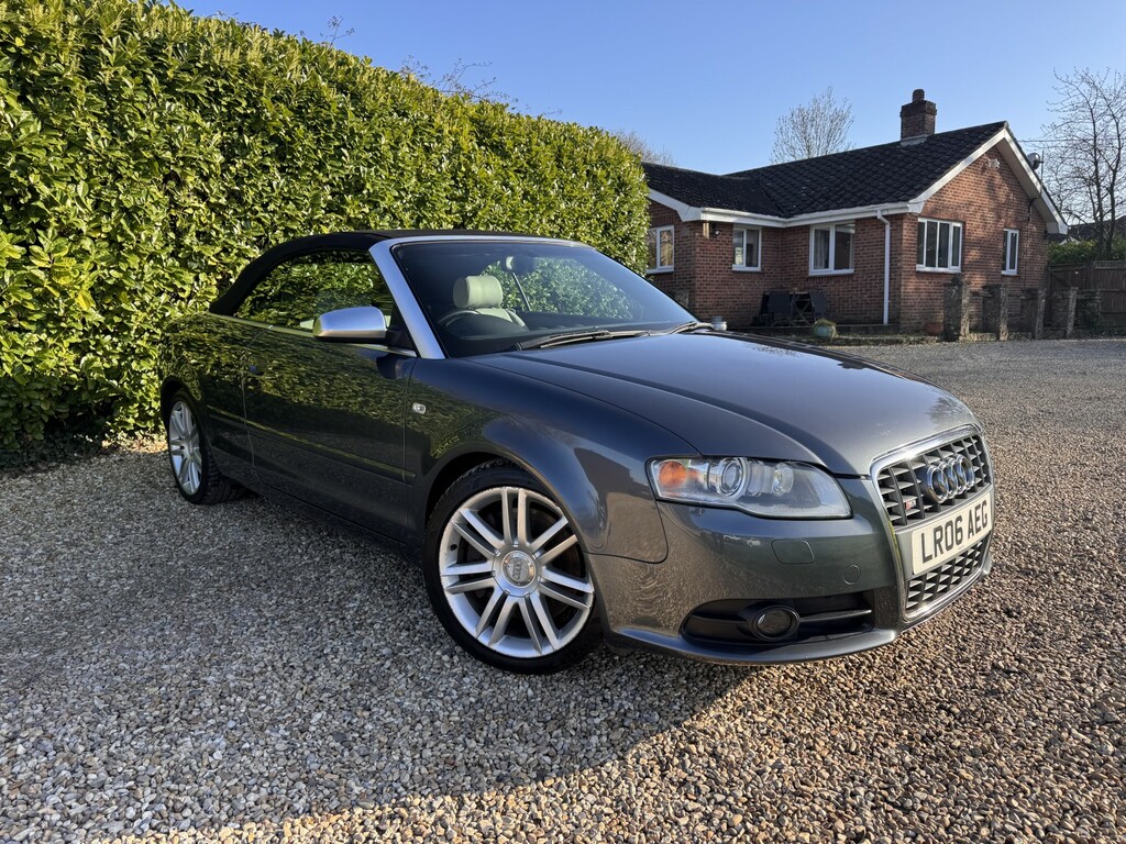Audi S4 Convertible 4.2 200606 Grey