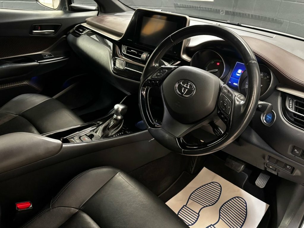 Toyota C-Hr 1.8L Excel GY68KZO Silver #2