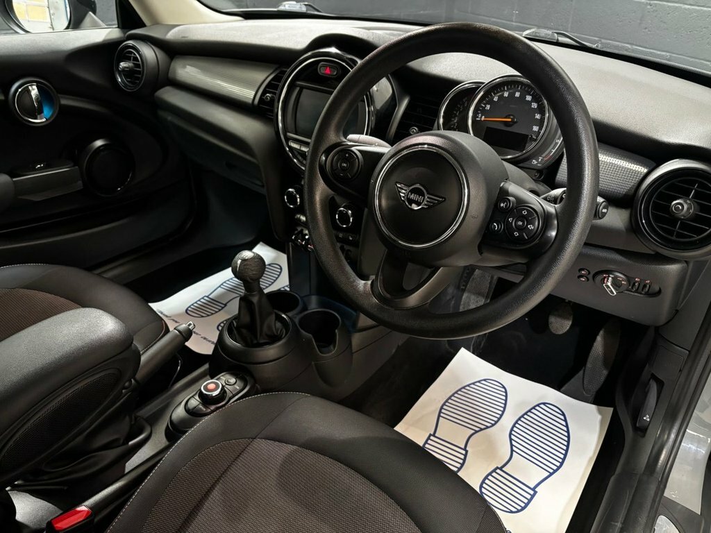 Mini Hatch 1.5L Cooper Classic LD19ZFJ Grey #2