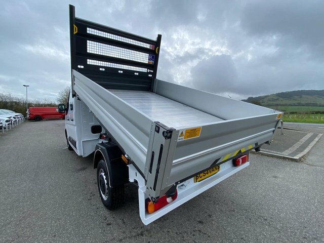Renault Master 35 Advance Ll35 Double Cab Tipper 2.0 Dci 150Ps MH75JVT White #6