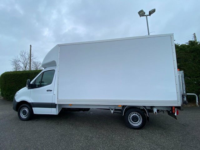 Mercedes-Benz Sprinter Progressive 315 L3 Lwb Luton Tailift 2.0Cdi 150B KV72ZXJ White #4