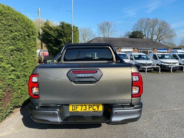 Toyota HILUX Invincible X Double Cab Pick Up 2.8 D-4d 204Bhp Au DF73PCY Brown #6