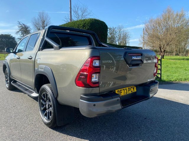 Toyota HILUX Invincible X Double Cab Pick Up 2.8 D-4d 204Bhp Au DF73PCY Brown #5