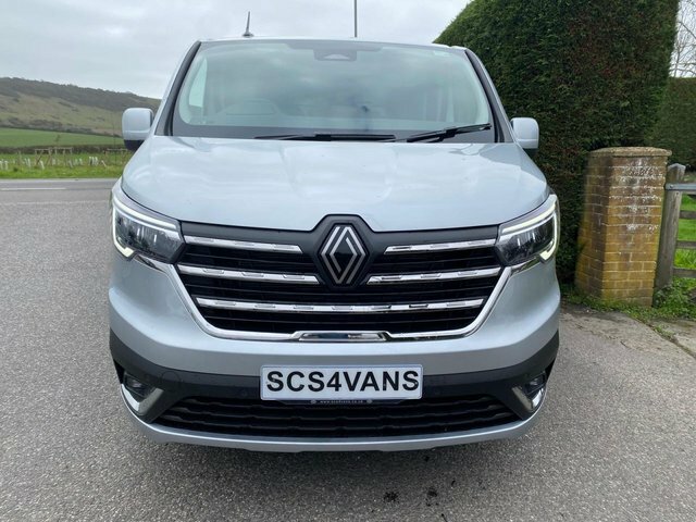Renault Trafic Sl30 Extra Sport L1 Swb 2.0 Dci 150Ps MV26OLE Silver #2