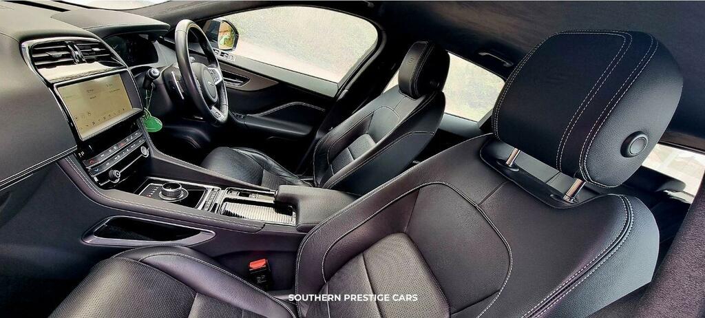 Jaguar F-Pace 3.0 D300 V6 S Awd Euro 6 Ss White #6