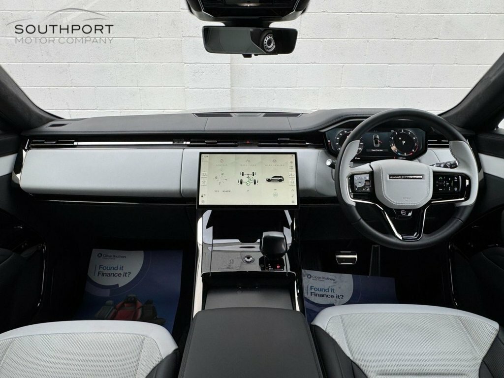 Land Rover Range Rover Sport 4.4L Sv Edition One Gloss Black #2