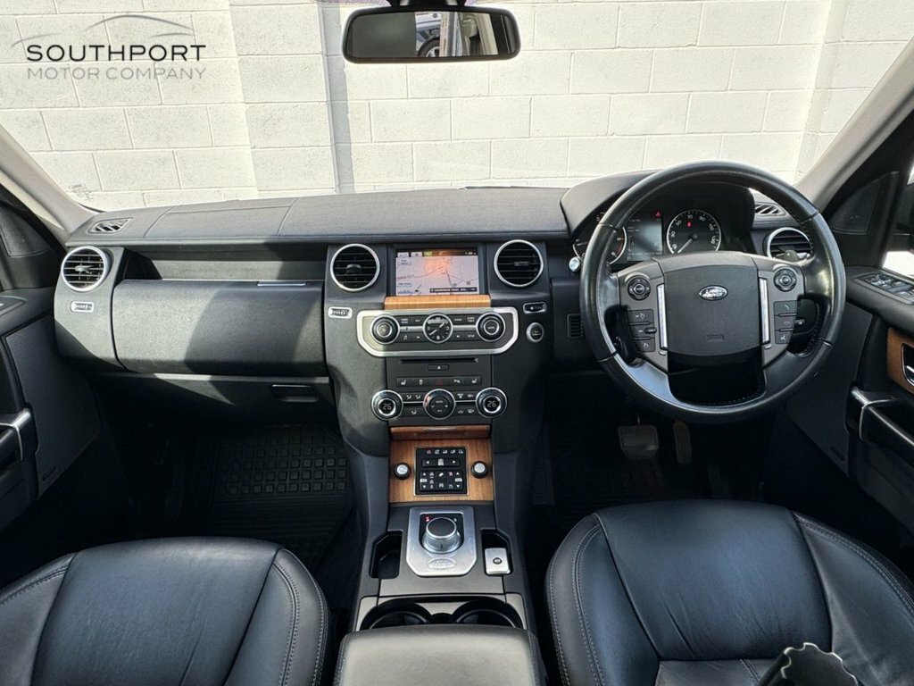 Land Rover Discovery 4 3L Hse Black #2