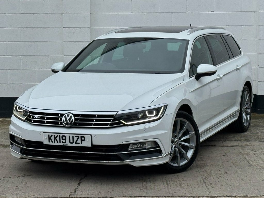 Volkswagen Passat 1.5L R-line KK19UZP White #4