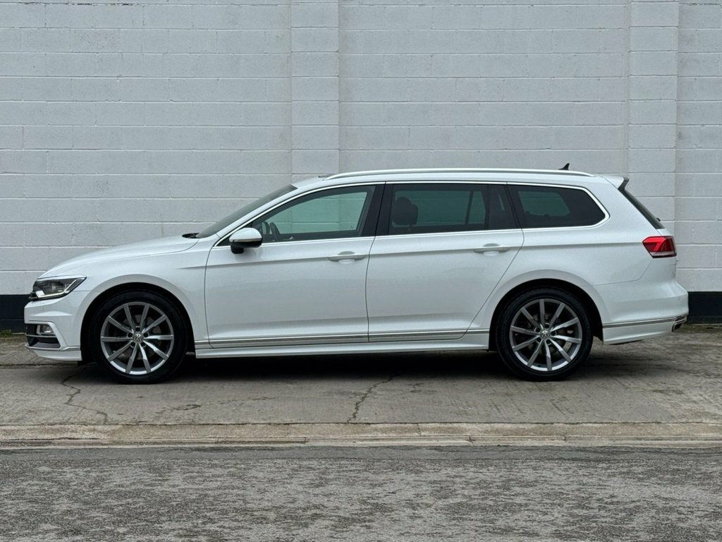 Volkswagen Passat 1.5L R-line KK19UZP White #3