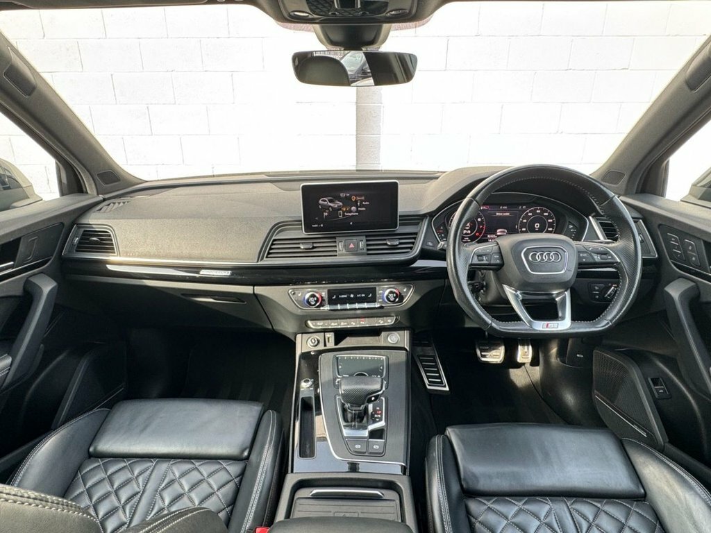 Audi Q5 2L Vorsprung DF70JYE Black #2