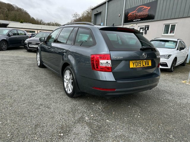 Skoda Octavia Tdi Se L Estate YD19LVA Grey #5