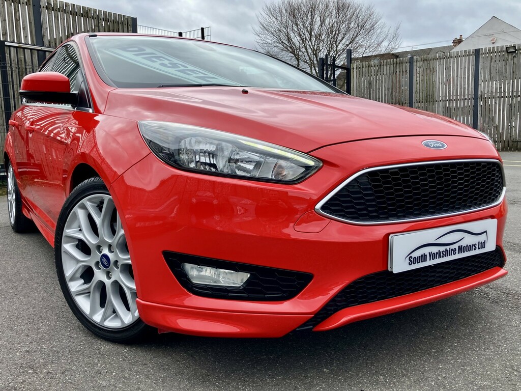 Ford Focus Hatchback 1.5 Tdci Zetec S 2015 VA64USH Red