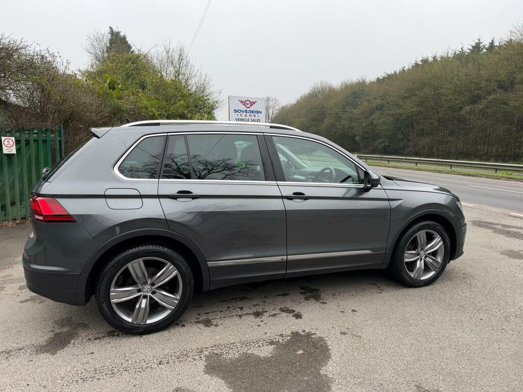 Volkswagen Tiguan Suv 1.5 Tsi Evo Match Euro 6 Ss 201919 WH19BTZ Grey #3