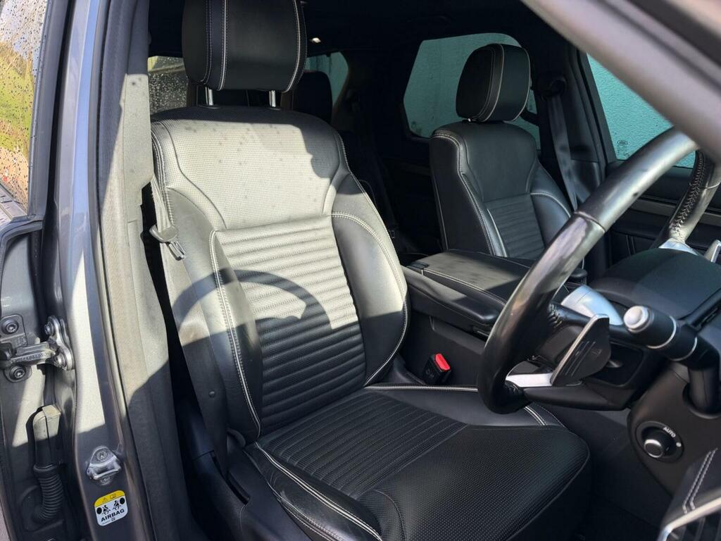 Land Rover Discovery 2.5 Td5 Pursuit Station Wagon Silver #8