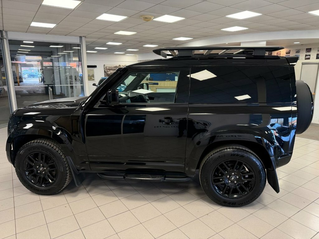 Land Rover Defender 3L Null MV73RWL Black #3