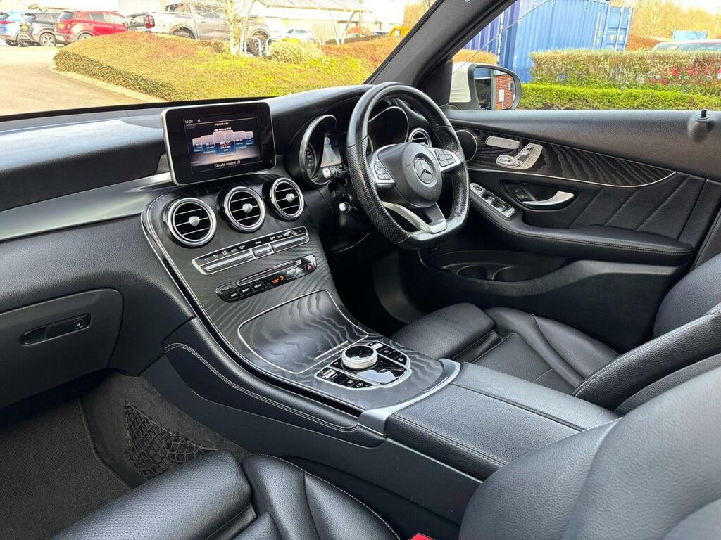 Mercedes-Benz GLC Class Suv 2.0 Glc250 Amg Line Premium G-tronic 4Matic FX19GOA White #6